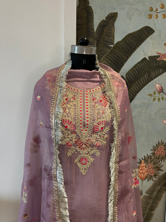 RAJNIGANDHA
