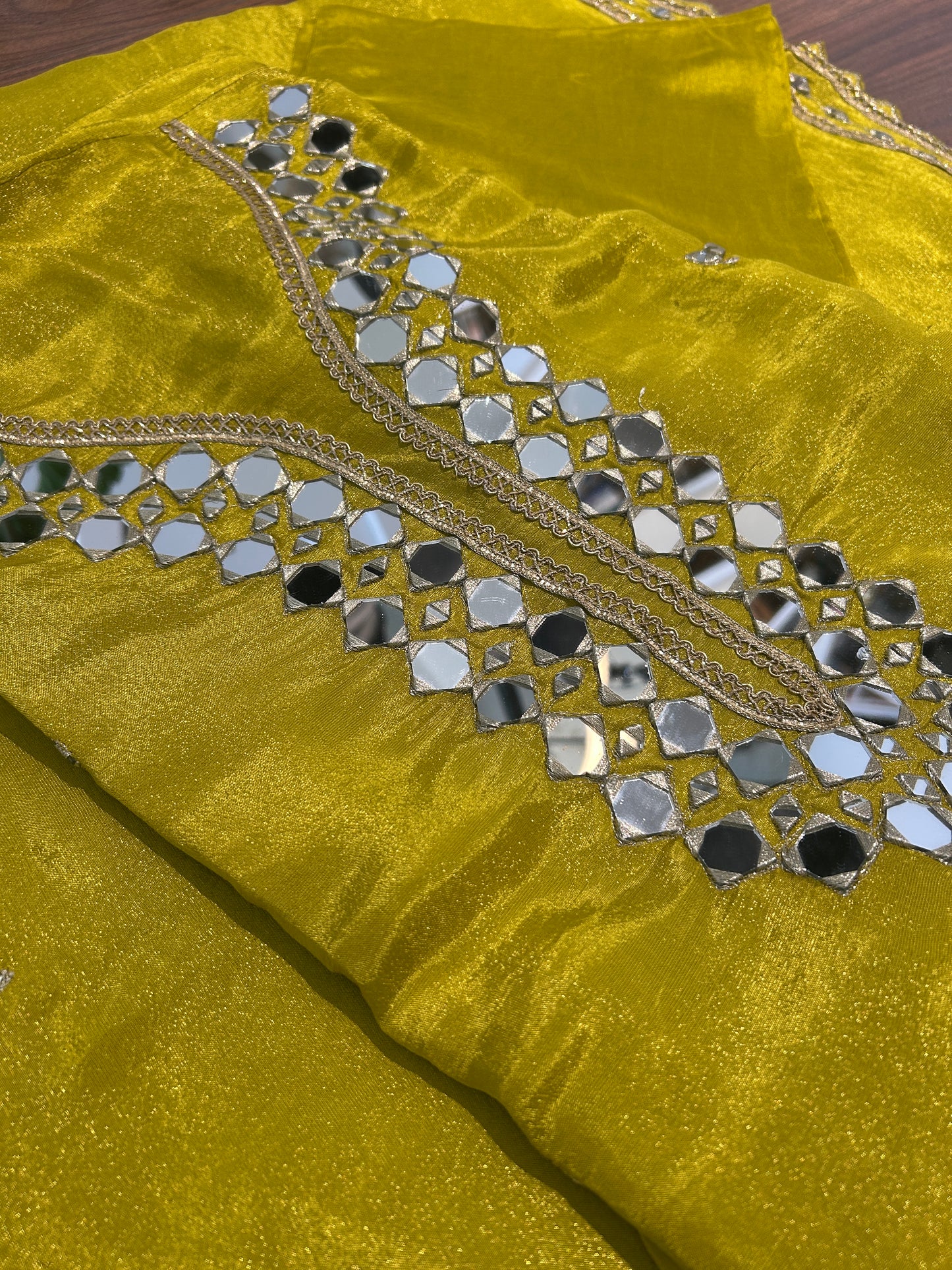 “Ziya” – Radiance